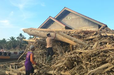 Haji Uma sebut 350 rumah hilang dari satu desa di Aceh Utara, perlu tetapkan bencana nasional