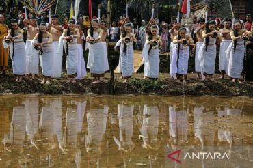 Tradisi Nyadran Kali Sendang Gede kenalkan budaya kearifan lokal kepada generasi muda