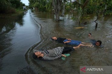 Tujuh desa di Kalimantan Barat terendam banjir rob, ribuan warga terdampak