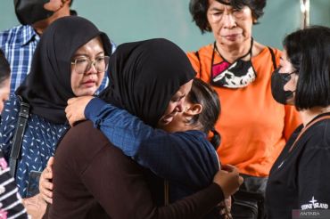 Polisi identifikasi dan serahkan 10 jenazah korban kebakaran perusahaan pesawat nirawak