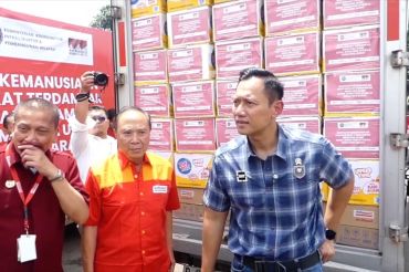 Menko IPK lepas 19 truk bantuan logistik bagi korban bencana Sumatera