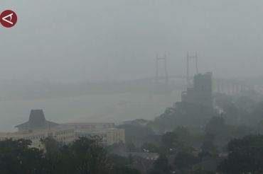 BMKG ingatkan potensi hujan ekstrem saat Natal dan Tahun Baru