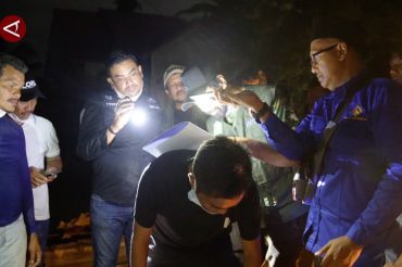 Gubernur Muzakir tembus Aceh tamiang bawa bantuan 30 ton sembako