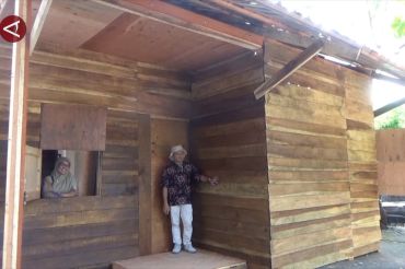 Manfaatkan material kayu hanyut, UGM siap bangun huntara Aceh Tamiang