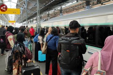 Sembilan hari libur Nataru, KAI Daop 6 layani 535 ribu penumpang