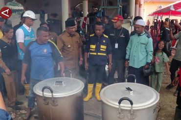 Kementerian ESDM tambah tiga dapur umum untuk korban banjir di Bireuen