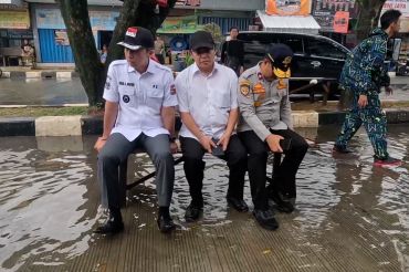 Wali Kota Bogor minta kontraktor benahi genangan di Terminal Bubulak
