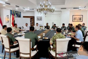 President Prabowo issues strategic directives to military elites