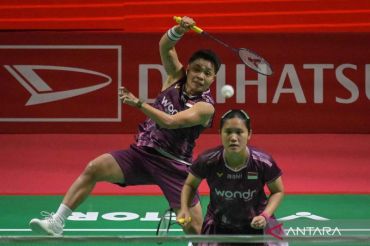 Apriyani/Lanny melaju ke delapan besar usai kalahkan ganda putri Hongkong di Daihatsu Indonesia Masters 2026