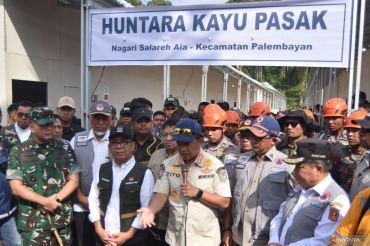 Bangkit Sumatera: Peresmian huntara Kayu Pasak di Palembayan, Sumatera Barat