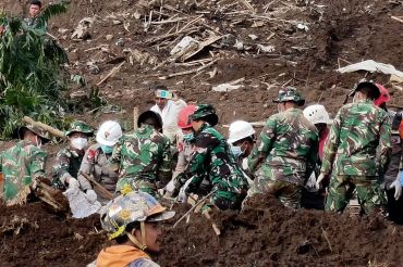 Hari ke-7 evakuasi, korban longsor Pasirlangu bertambah jadi 60 orang