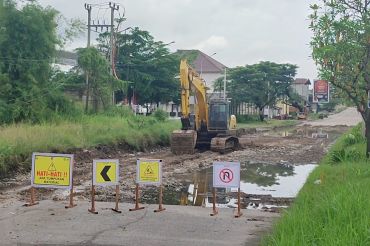Perbaikan jalan rusak JLS Cilegon ditargetkan rampung sebelum lebaran