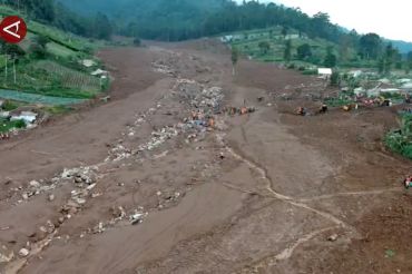 Lokasi longsor Pasir Langu disterilkan, relokasi tunggu hasil kajian