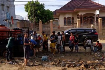 Pemerintah terus pulihkan jaringan komunikasi dan air bersih Sumatera