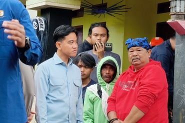 Wapres dan Menko PMK tinjau langsung longsor di Cisarua