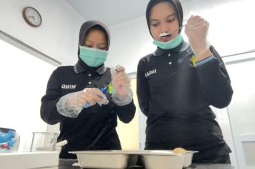 Polres Karanganyar pastikan keamanan menu SPPG YKB lewat pemeriksaan food safety