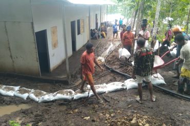 Pemkab: 200 KK korban erupsi Gunung Lewotobi belum menempati huntara