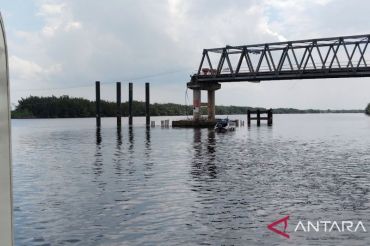 Waspada! BMKG beri peringatan hujan petir di perairan Sungai Musi hari Ini