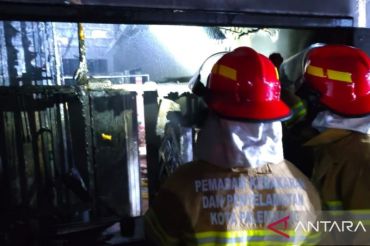 Kebakaran bengkel di Palembang tewaskan seorang bocah