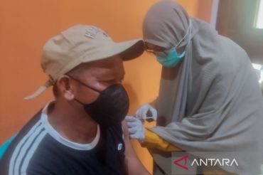 Kolaka siapkan lima puskesmas vaksin meningitis dan polio untuk layani 430 JCH