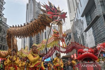 Melihat kemeriahan perayaan Imlek di berbagai wilayah Indonesia