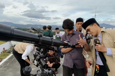 Kanwil Kemenag Jabar sebut hilal tidak terlihat di sejumlah titik