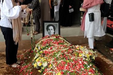 Meriyati Hoegeng dimakamkan, simbol warisan moral keluarga Polri