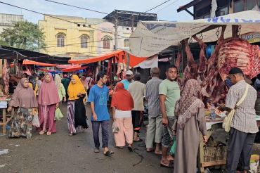 Warga Aceh tetap antusias beli daging sapi untuk tradisi &ldquo;meugang&rdquo;