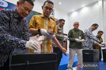 BI musnahkan uang rupiah tidak asli di Palu