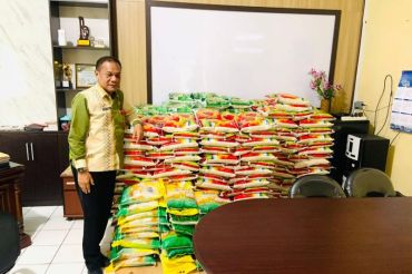 Pemkot salurkan 1.200 paket beras bagi dhuafa di Baubau