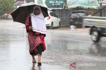 BMKG: Prediksi potensi hujan pada Minggu siang hingga dini hari di Sultra