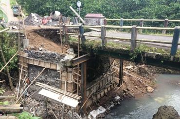 Pemkab Kudus targetkan perbaikan Jembatan Menawan rampung sebelum Lebaran