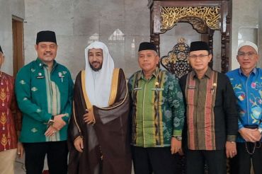 Ulama dari Kerajaan Arab Saudi ceramah agama di beberapa masjid di Kendari