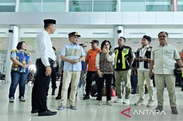 Pastikan kelancaran arus mudik, Gubernur Kalteng pantau Bandara Tjilik Riwut