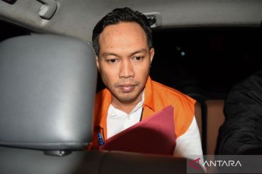 KPK mulai panggil saksi kasus THR Cilacap terkait Syamsul Auliya