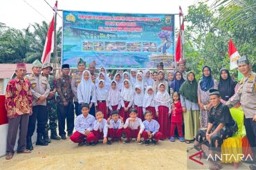 Kapolri resmikan empat jembatan di Inhu secara virtual