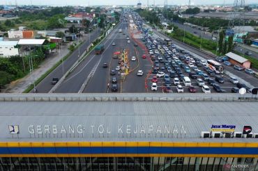 Puncak pergerakan kendaraan tertinggi di Jawa Timur