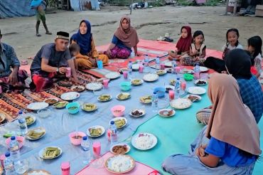 Meugang di Sijudo hangatkan kebersamaan sambut Lebaran pascabanjir