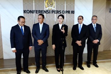 DPR tetapkan komisioner OJK 2026-2031, fokus integritas pasar modal