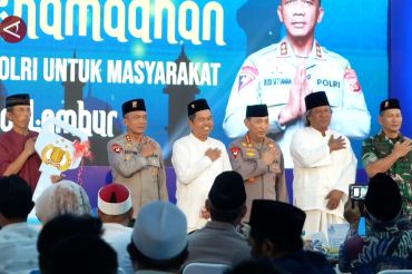 Kapolri ajak jaga persatuan di tengah dampak konflik global