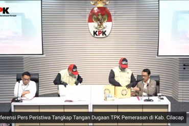 KPK ungkap Bupati Cilacap peras satker Rp75-100 juta untuk THR