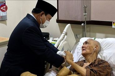 Sampaikan duka cita, Mensesneg sebut Try Sutrisno putra terbaik bangsa