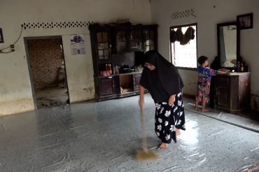 Warga Salareh Aia Agam songsong Lebaran dengan bersihkan rumah