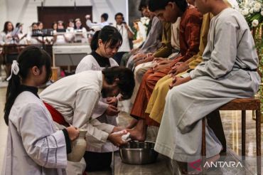 Ibadah Kamis Putih menjelang Paskah di sejumlah daerah
