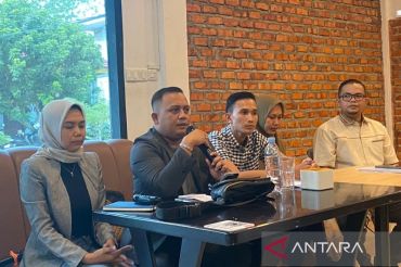 Ajudan Abdul Wahid gugat KPK Rp11 miliar