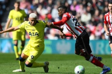 Tottenham kalah dari Sunderland, terpuruk zona degradasi