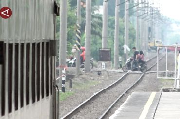 Dirut KAI pastikan penertiban perlintasan sebidang tak pandang bulu
