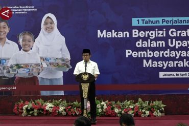 Menko PM: Satu tahun MBG berdayakan masyarakat hingga ke akar rumput