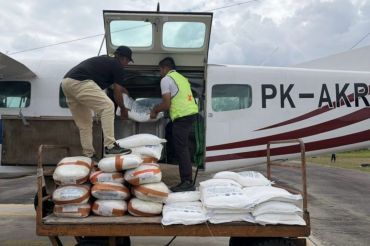 Operasi modifikasi cuaca di Riau dihentikan sementara karena hujan merata