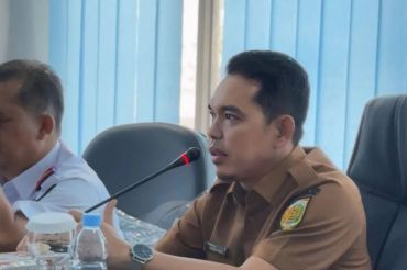 Tanggapi ribuan ijazah alumni masih tertahan, Disdik Riau gandeng Baznas atasi tunggakan